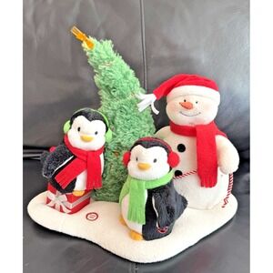 Hallmark 2006 Snowman Penguins Sing Dance Rockin Around the Christmas Tree Decor